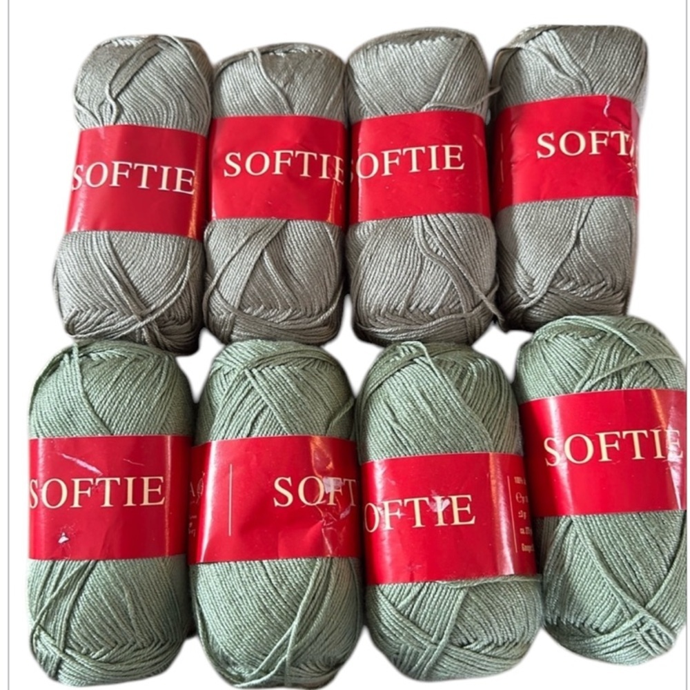 SOFTIE ⭐️ YARN BUNDLE ASIS